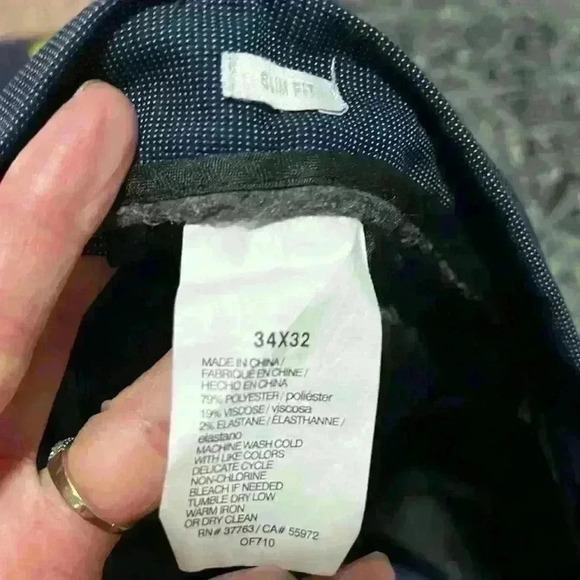 Perry Ellis portfolio - Picture 4 of 4